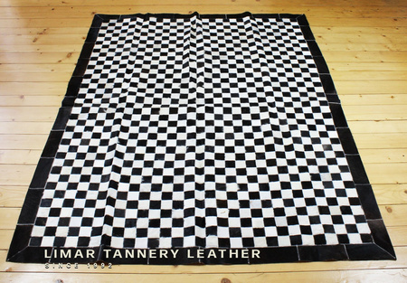 Dywan ze skór bydlęcych 017d