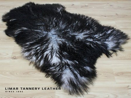 Skóra owcza CIEMNY CHARAKTER ISLAND KRĘCONY WŁOS is07