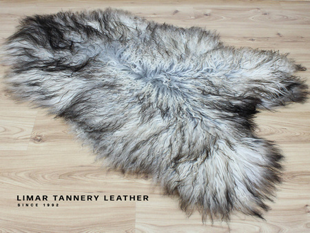 Skóra owcza CIEŃ KSIĘZYCA ISLAND KRĘCONY WŁOS is13