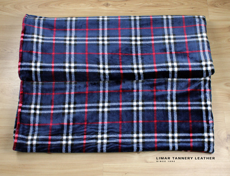 Koc MINKY POLAR kratka na granatowym tle 150x200cm