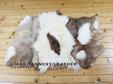 Dywan ze skór owczych 019d