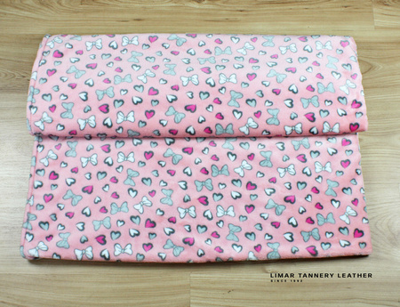 Koc MINKY POLAR kokardki na różowym tle 150x200cm