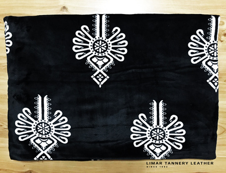 Koc MINKY POLAR biała parzenica na czarnym tle