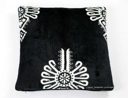 Poszewka minky-polar biała parzenica na czarnym tle