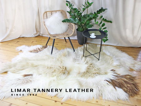 Dywan ze skór owczych 027d