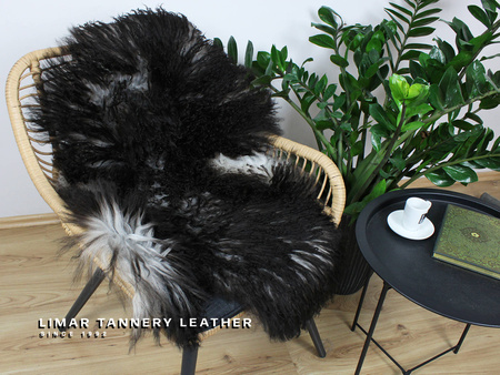 Skóra owcza CZARNY CHARAKTER ISLAND KRĘCONY WŁOS is08