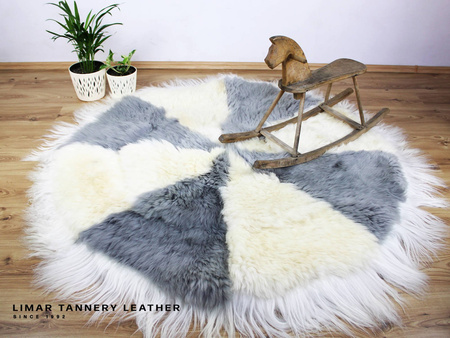 Dywan ze skór owczych