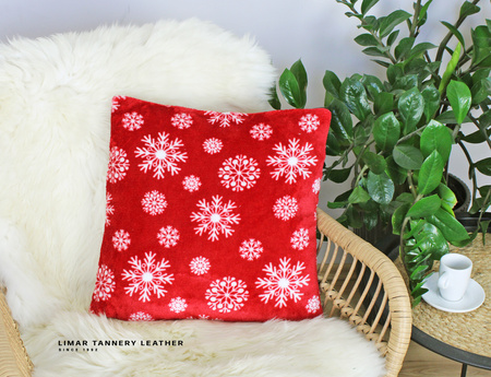 Poszewka minky-polar śnieżki na czerwonym tle