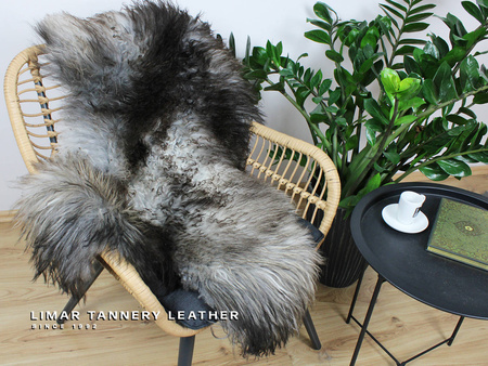 Skóra owcza SEN NOCY LETNIEJ ISLAND KRĘCONY WŁOS is09