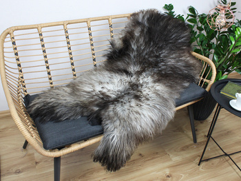 Skóra owcza SEN NOCY LETNIEJ ISLAND KRĘCONY WŁOS is09