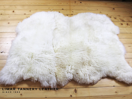 Dywan ze skór owczych TRÓJKA